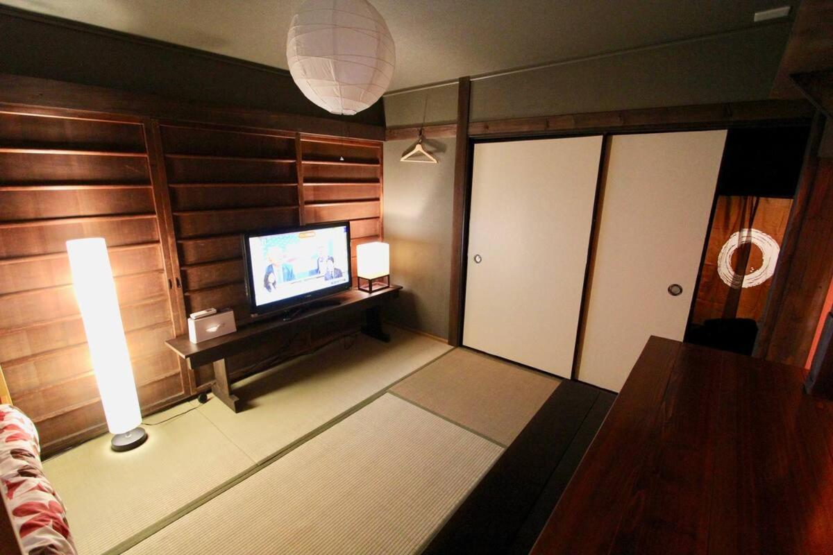 Kyoto Traditional Machiya House Exterior photo